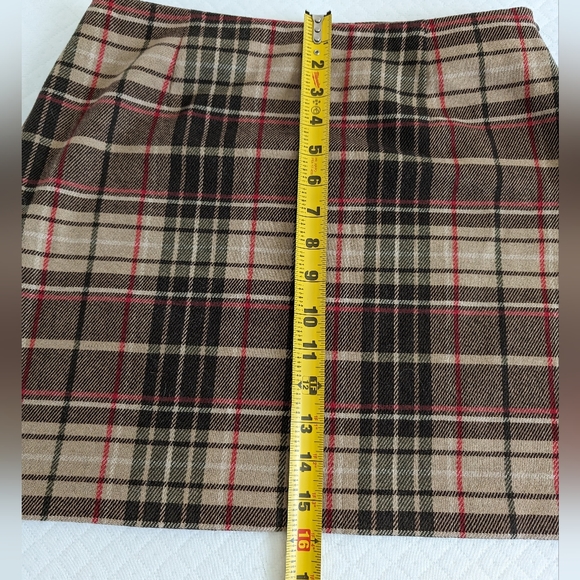 Limited vintage wool blend brown red tan plaid mini skirt, size 8/M - Picture 6 of 6